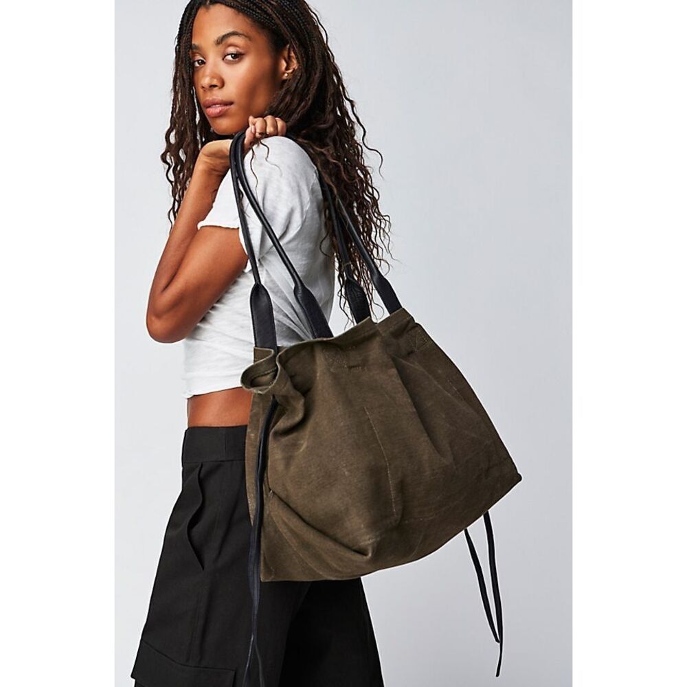 New FREE PEOPLE  Daybreaker Tote One Size
